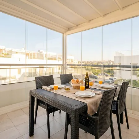 Apartmanhotel Bluenote 4*